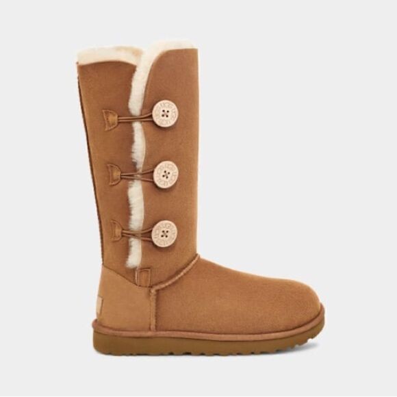 UGG Bailey Button Triplet Boot Chestnut - Picture 1 of 8